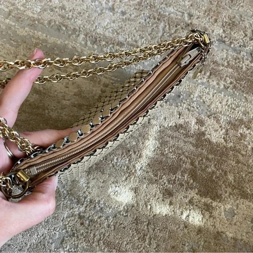 Whiting & Davis Vintage Mesh Metal Purse Shoulder Bag Gold Chain Strap - Picture 8 of 14